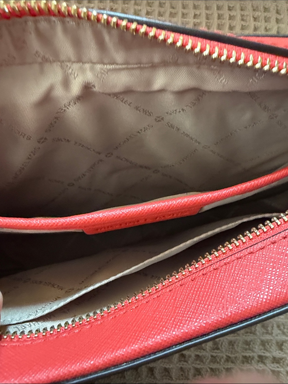 Michael Kors Red Saffiano Leather Crossbody Bag Gold Hardware MK PURSE - Picture 8 of 14